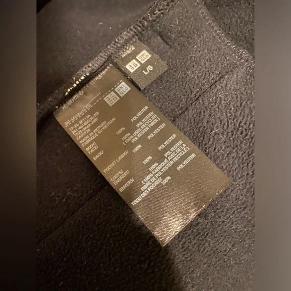 Uniqlo Cozy Black Fleece Teddy Jacket with Buttons (L) - Picture 4 of 5